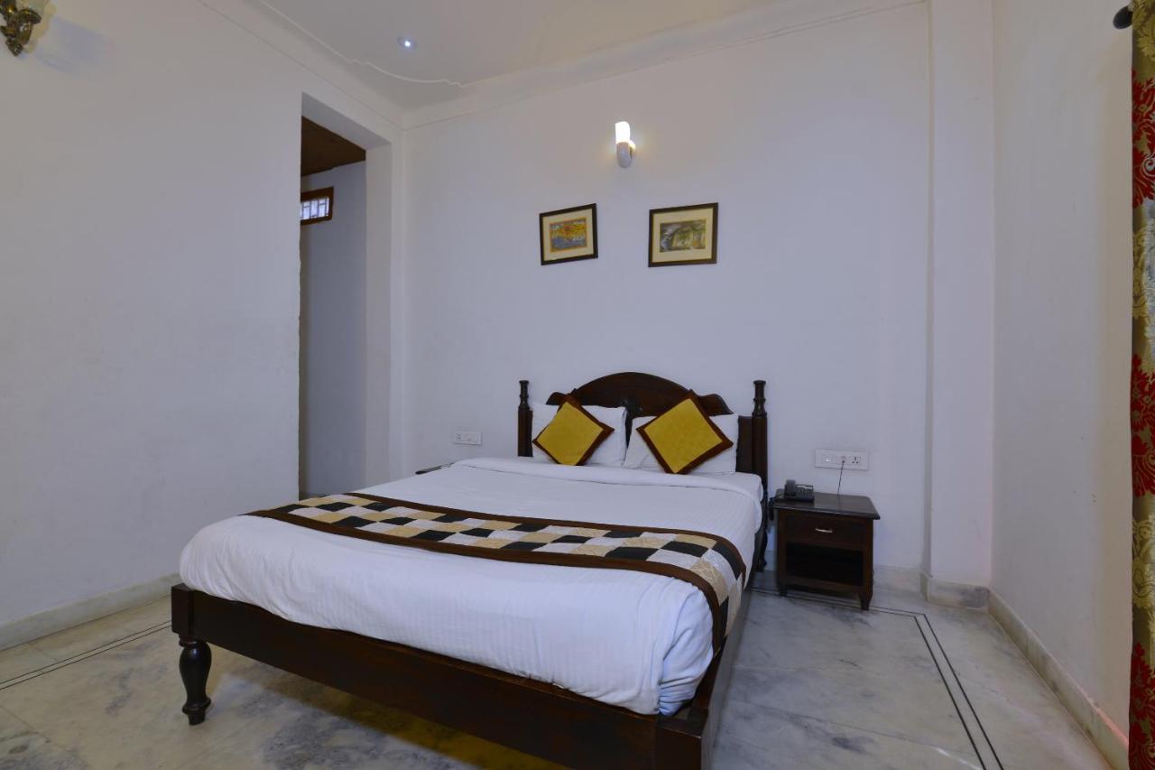 Oyo 1159 Hotel Chandra Prakash Udaipur Exterior foto